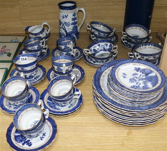 A Booths Real Old Willow tea and dinner service